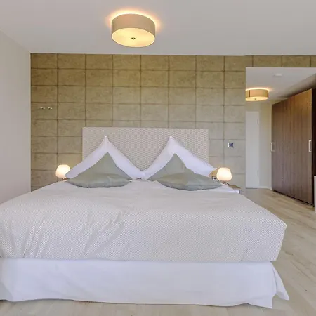 Zwei Wasser - Strandhaus Alte Seefahrtschule