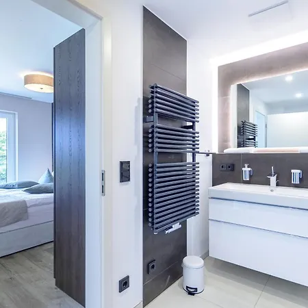 Zwei Wasser - Strandhaus Alte Seefahrtschule Wustrow (Fischland)